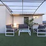 Real By Recordis מלון