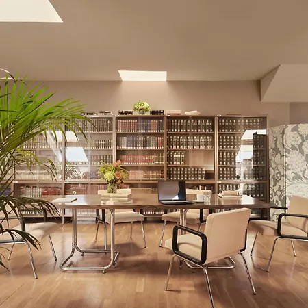 Real By Recordis Готель Сеговія