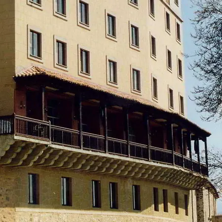 Real By Recordis Hotel 4*