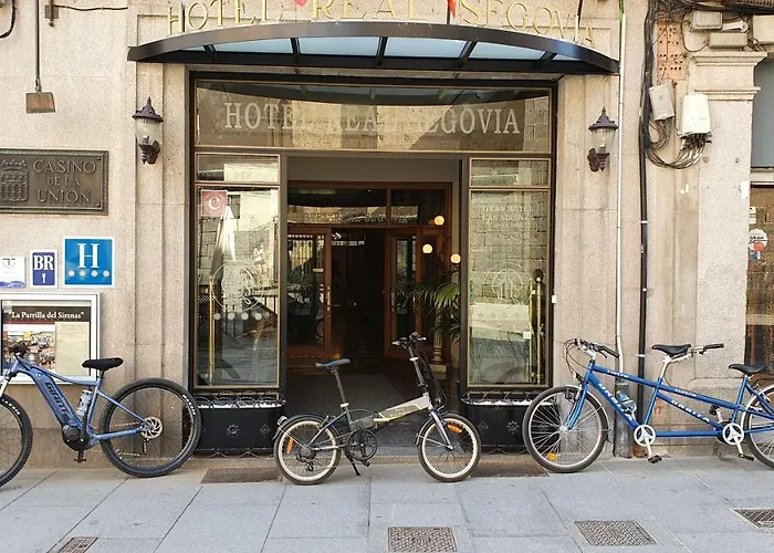 Real By Recordis Hotel