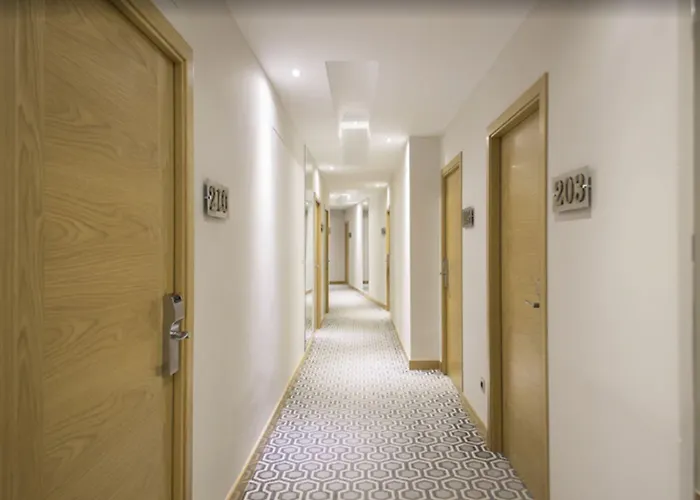 Hotel Real By Recordis 4*