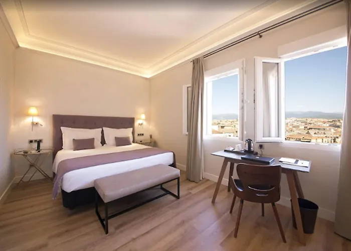 Real By Recordis Hotel